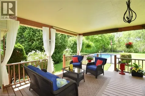 9 Wesite Avenue Dundas ON L9H 5M1