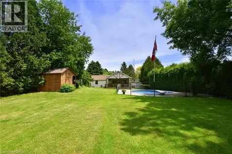 9 Wesite Avenue Dundas ON L9H 5M1