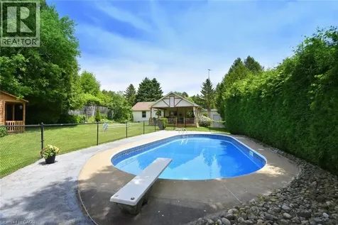 9 Wesite Avenue Dundas ON L9H 5M1