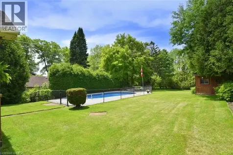9 Wesite Avenue Dundas ON L9H 5M1