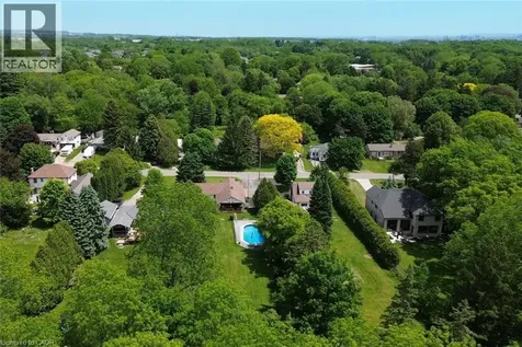 9 Wesite Avenue Dundas ON L9H 5M1