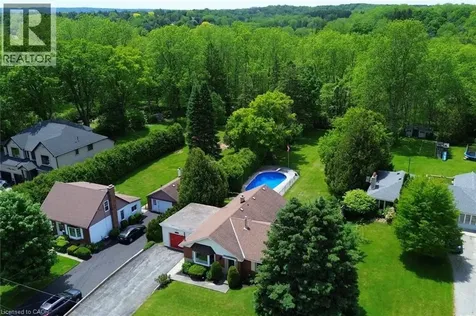 9 Wesite Avenue Dundas ON L9H 5M1