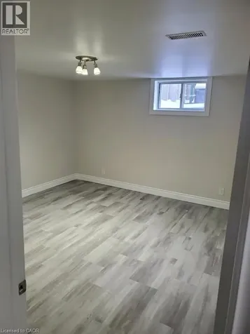 27 Mckay Street Cambridge ON N1R 4G2