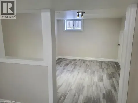 27 Mckay Street Cambridge ON N1R 4G2