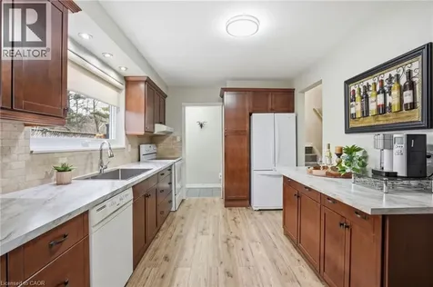 345 Erindale Drive Burlington ON L7L 4T3