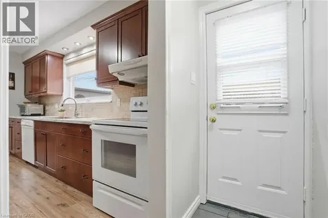 345 Erindale Drive Burlington ON L7L 4T3