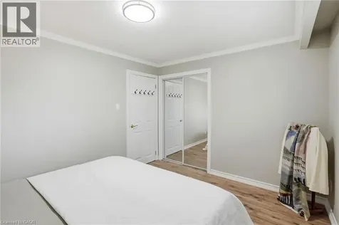 345 Erindale Drive Burlington ON L7L 4T3