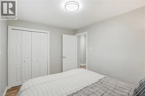 345 Erindale Drive Burlington ON L7L 4T3