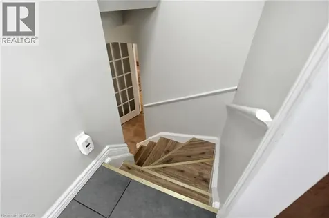 345 Erindale Drive Burlington ON L7L 4T3