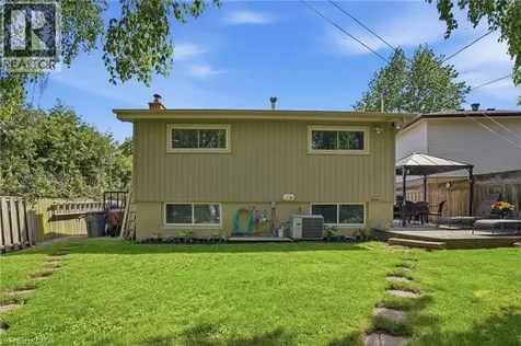 345 Erindale Drive Burlington ON L7L 4T3
