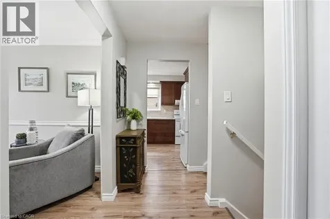 345 Erindale Drive Burlington ON L7L 4T3