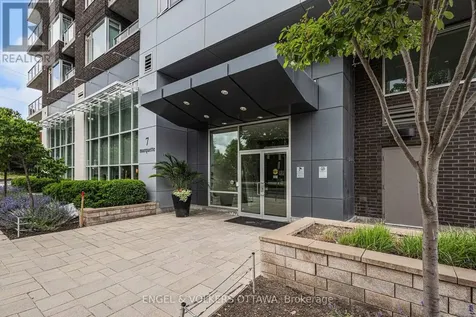 7 Marquette Avenue Ottawa ON K1L 8A7