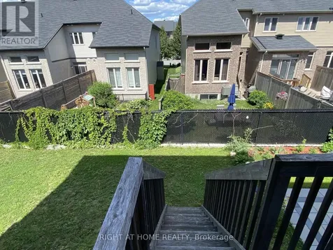 1119 Tischart Crescent Ottawa ON K2T 0G4