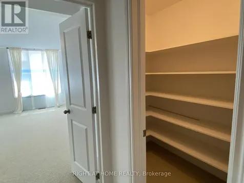 1119 Tischart Crescent Ottawa ON K2T 0G4