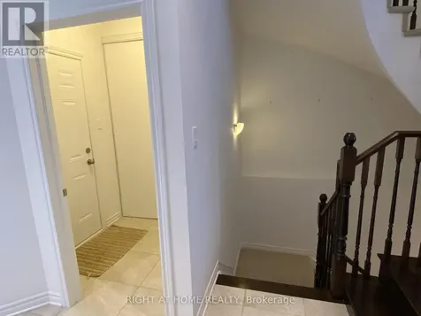 1119 Tischart Crescent Ottawa ON K2T 0G4