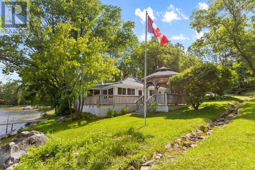 118 Hall Shore Road Lanark Highlands ON K0G 1M0