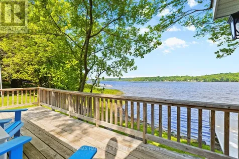 118 Hall Shore Road Lanark Highlands ON K0G 1M0