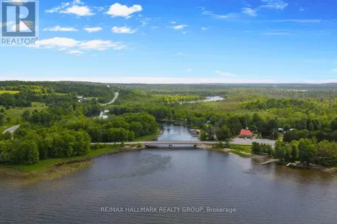 118 Hall Shore Road Lanark Highlands ON K0G 1M0
