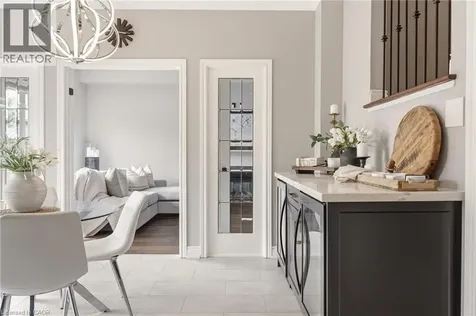 5 Volterra Court Waterdown ON L8B 0K7