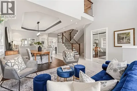 5 Volterra Court Waterdown ON L8B 0K7