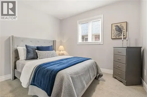5 Volterra Court Waterdown ON L8B 0K7
