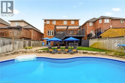 5 Volterra Court Waterdown ON L8B 0K7