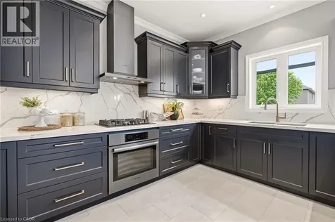 5 Volterra Court Waterdown ON L8B 0K7