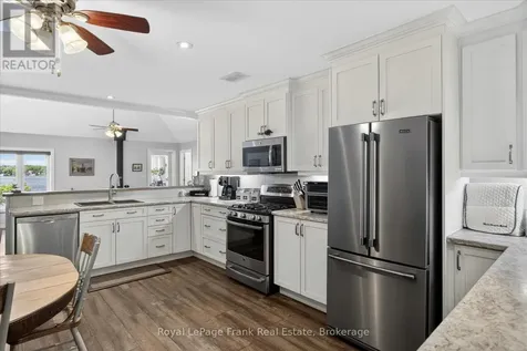 944 Birchcliff Drive Douro-dummer ON K0L 2H0