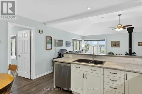 944 Birchcliff Drive Douro-dummer ON K0L 2H0
