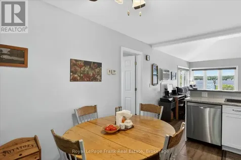 944 Birchcliff Drive Douro-dummer ON K0L 2H0