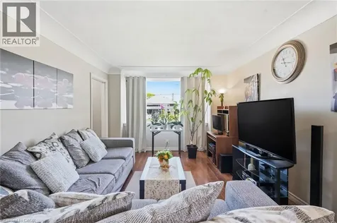 133 Beland Avenue South Hamilton ON L8K 3T5