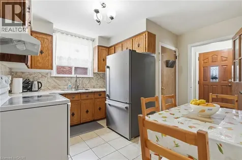 133 Beland Avenue South Hamilton ON L8K 3T5