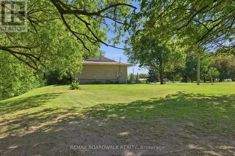 6568 Old Richmond Road Ottawa ON K0A 2Z0