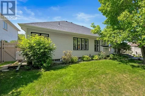 85 Brightside Avenue Ottawa ON K2S 1K2