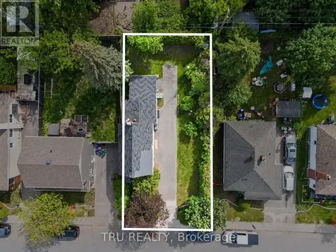 23 Anna Avenue Ottawa ON K1Z 7T5