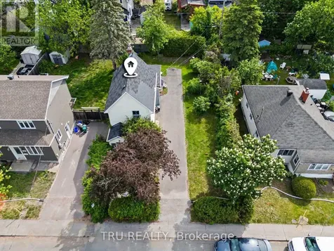 23 Anna Avenue Ottawa ON K1Z 7T5