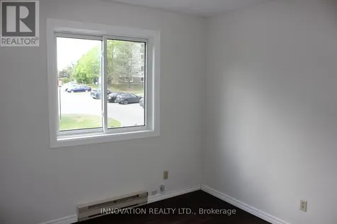 260 Brittany Drive Ottawa ON K1K 4M2