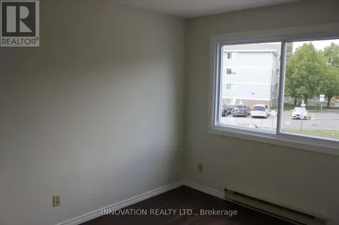 260 Brittany Drive Ottawa ON K1K 4M2