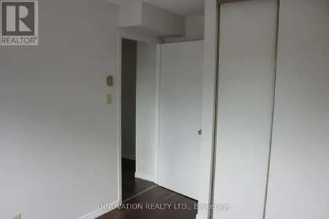 260 Brittany Drive Ottawa ON K1K 4M2