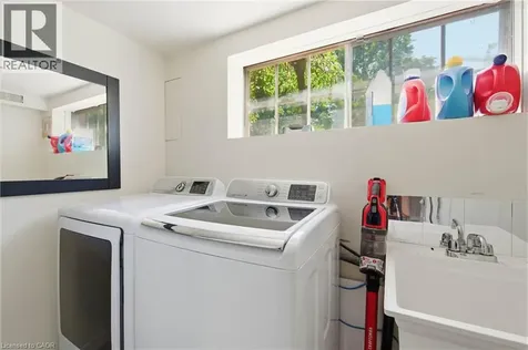 6 Gerrard Avenue Cambridge ON N3C 2R6