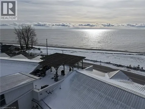 12 Erie Boulevard Long Point ON N0E 1M0