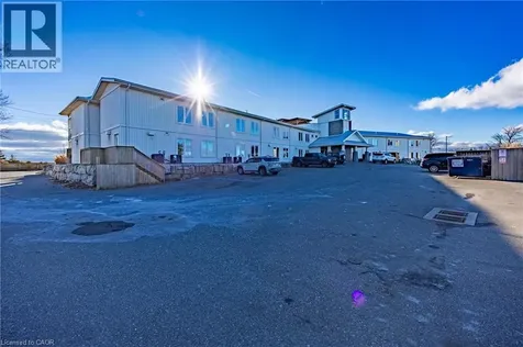 12 Erie Boulevard Long Point ON N0E 1M0