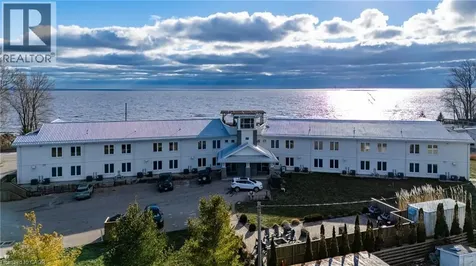 12 Erie Boulevard Long Point ON N0E 1M0