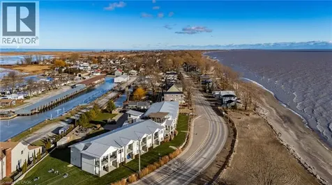 12 Erie Boulevard Long Point ON N0E 1M0