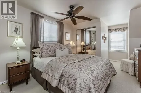 1319 Janina Boulevard Burlington ON L7P 1K5