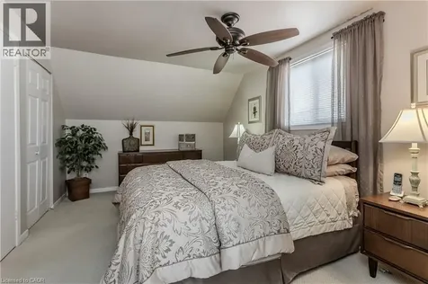 1319 Janina Boulevard Burlington ON L7P 1K5