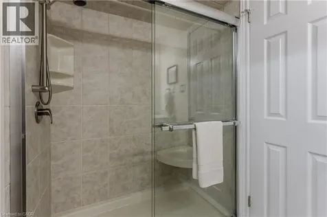 1319 Janina Boulevard Burlington ON L7P 1K5