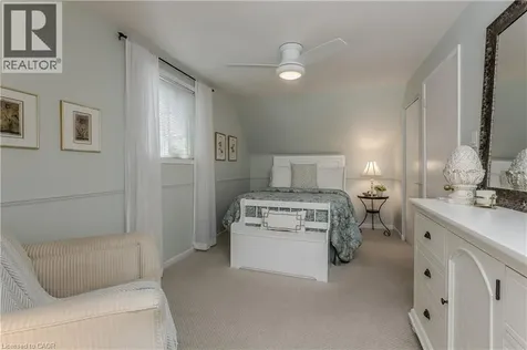 1319 Janina Boulevard Burlington ON L7P 1K5