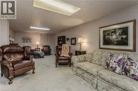 1319 Janina Boulevard Burlington ON L7P 1K5