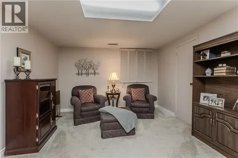 1319 Janina Boulevard Burlington ON L7P 1K5